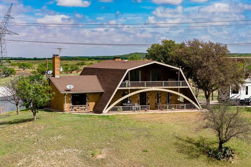 326 County Road 121, Sweetwater