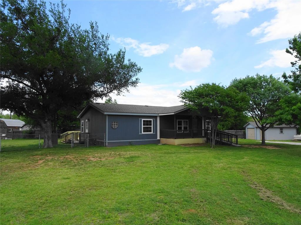 2315 Balboa Court, Granbury