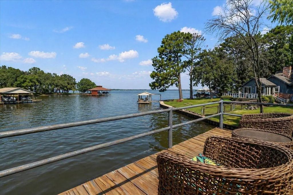 114 Trails End Street, Mabank