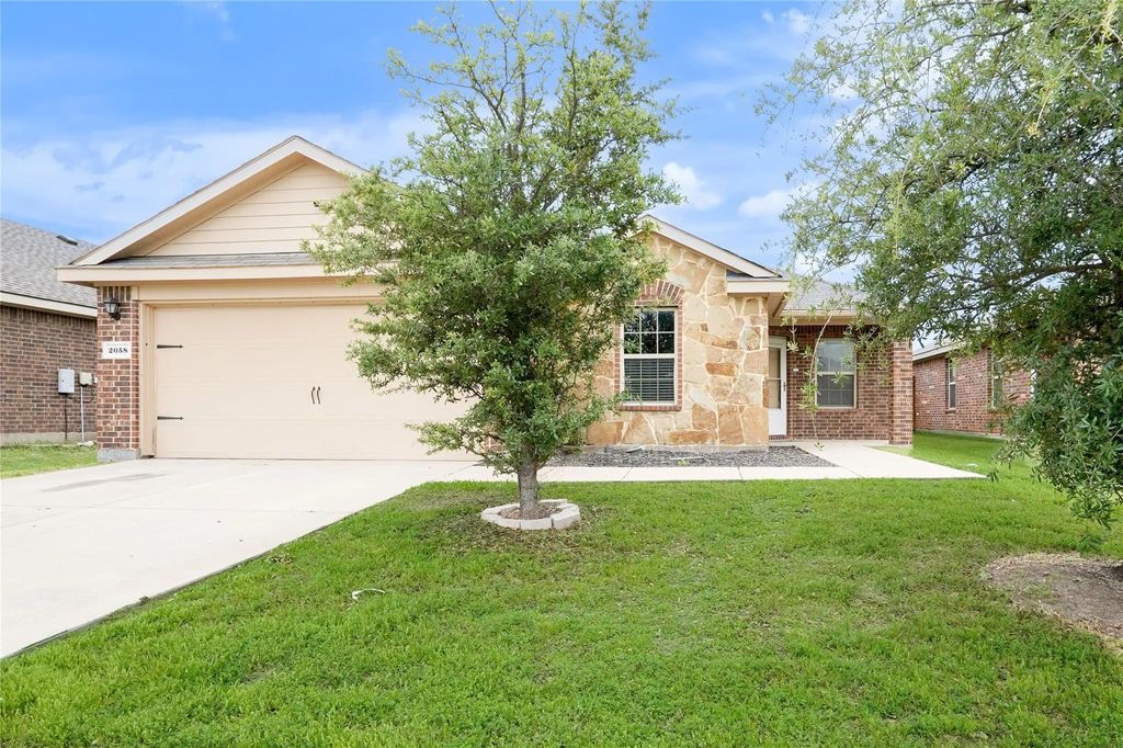 2058 Enchanted Rock Drive, Forney