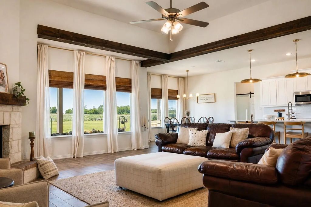 1530 County Road 200, Valley View