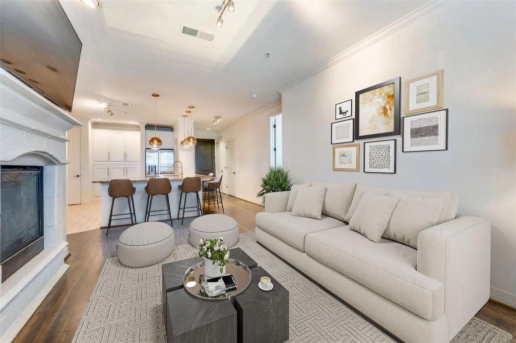 8616 Turtle Creek Boulevard 311, Dallas