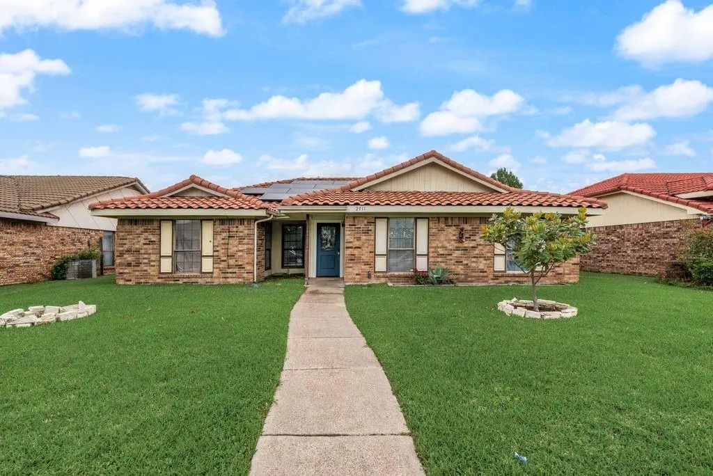 2711 Eagle Pass, Mesquite