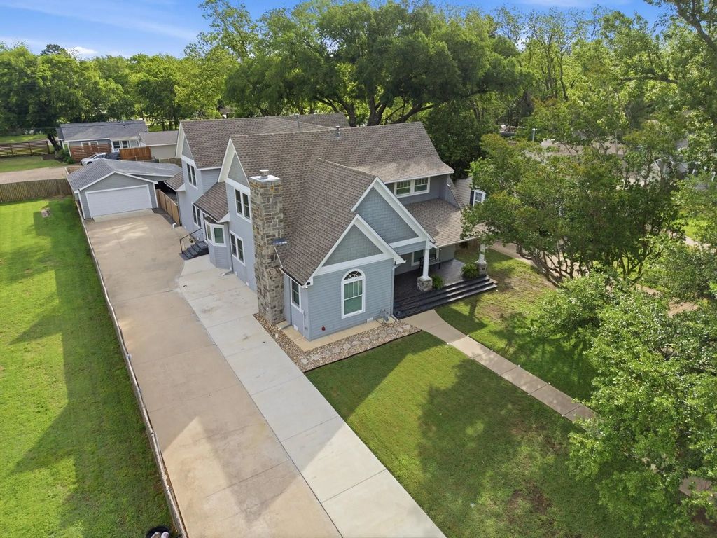 726 Griffith Avenue, Terrell