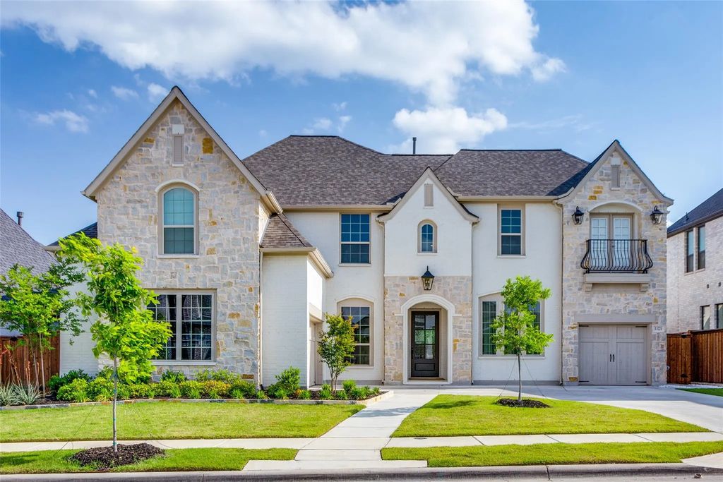 13221 Meadow Cross Drive, Fort Worth