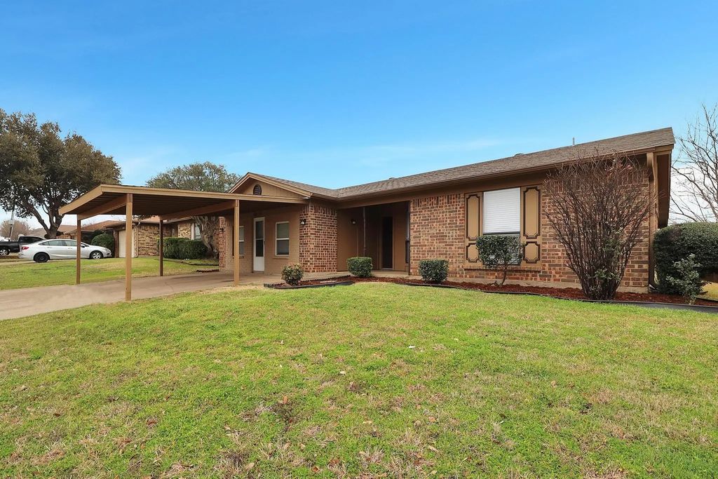 6632 Valley View Drive, Watauga