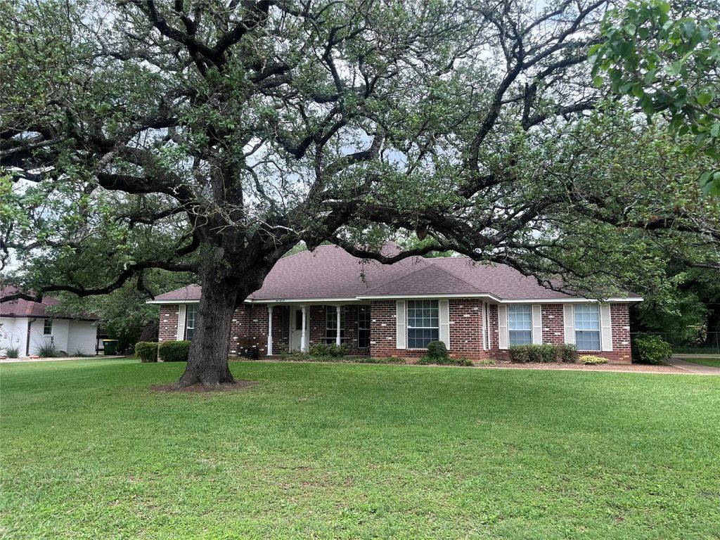 100 Fm 2117, Marlin