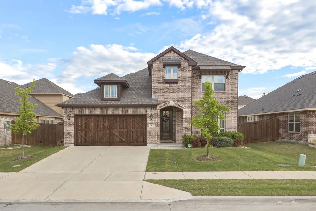 517 Wildriver Trail, Fort Worth
