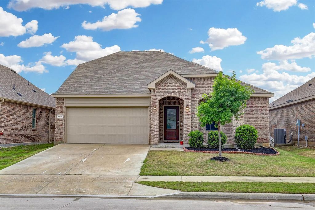 5505 Brahma Trail, Fort Worth