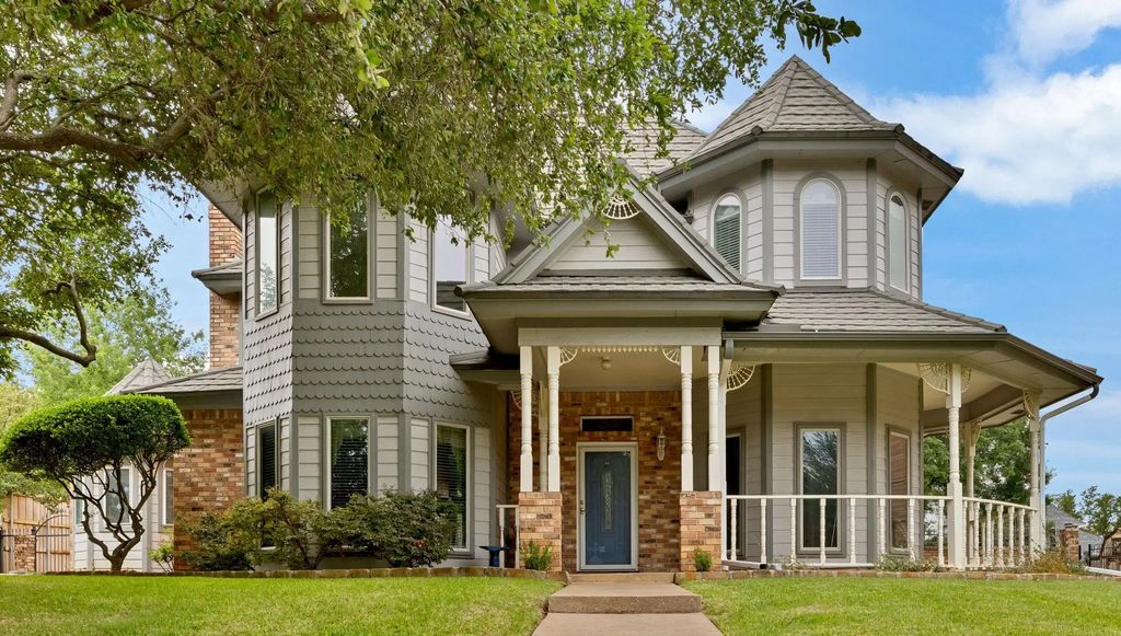 1312 Plantation Drive S, Colleyville