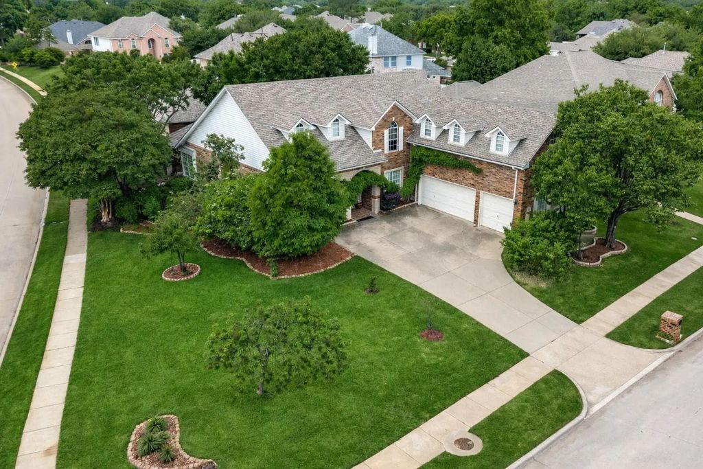 1714 Falcon Drive, Keller