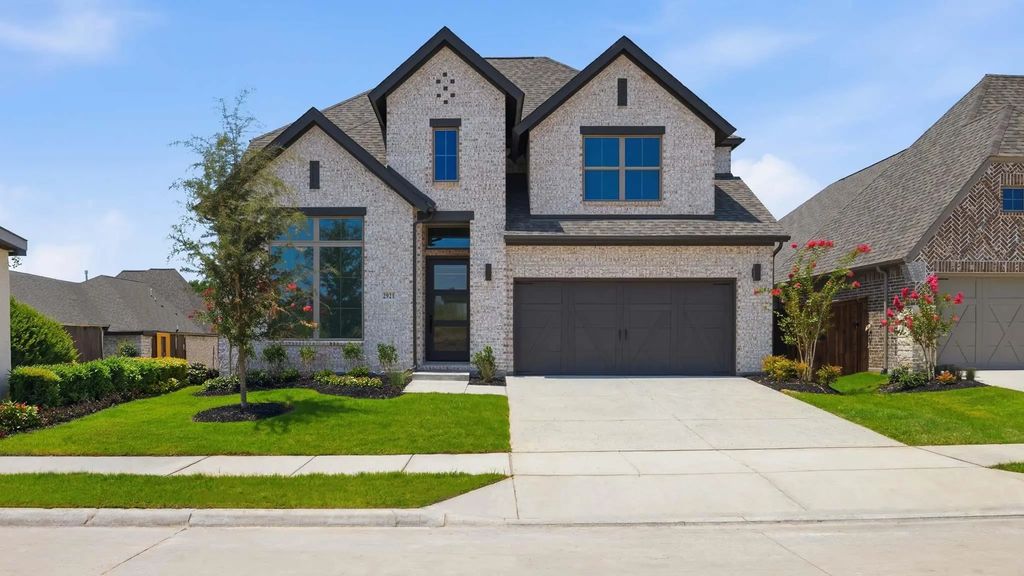 2921 Genuine Risk Court, Celina