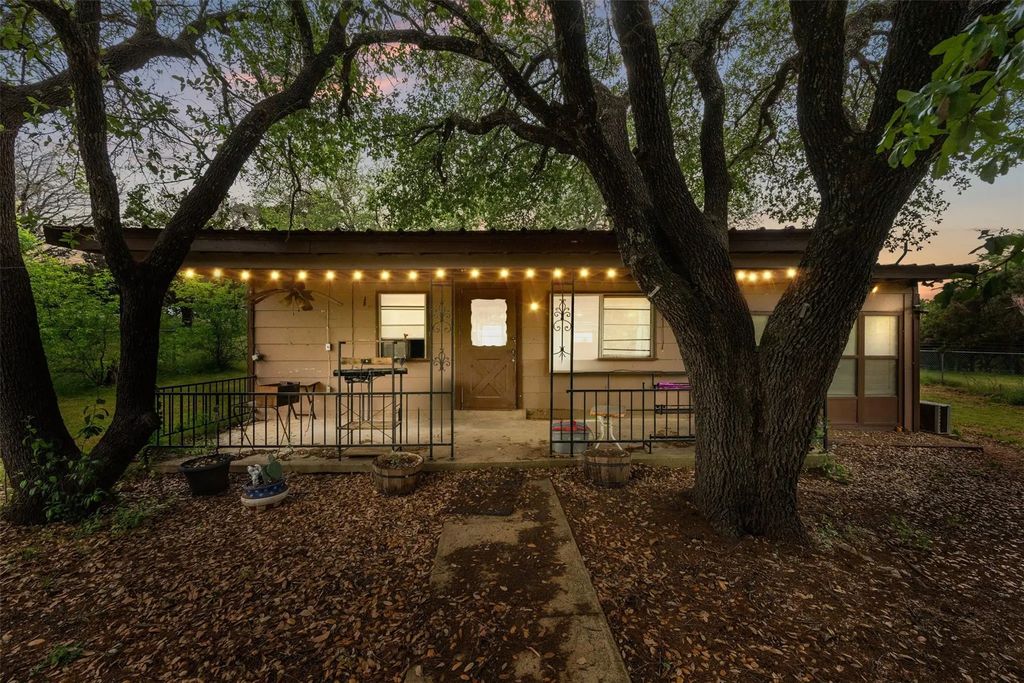 237 Linda Lee Crossing, Whitney