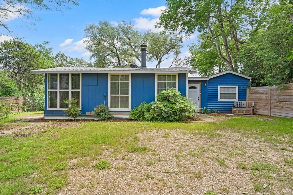 110 Private Road 180, Whitney
