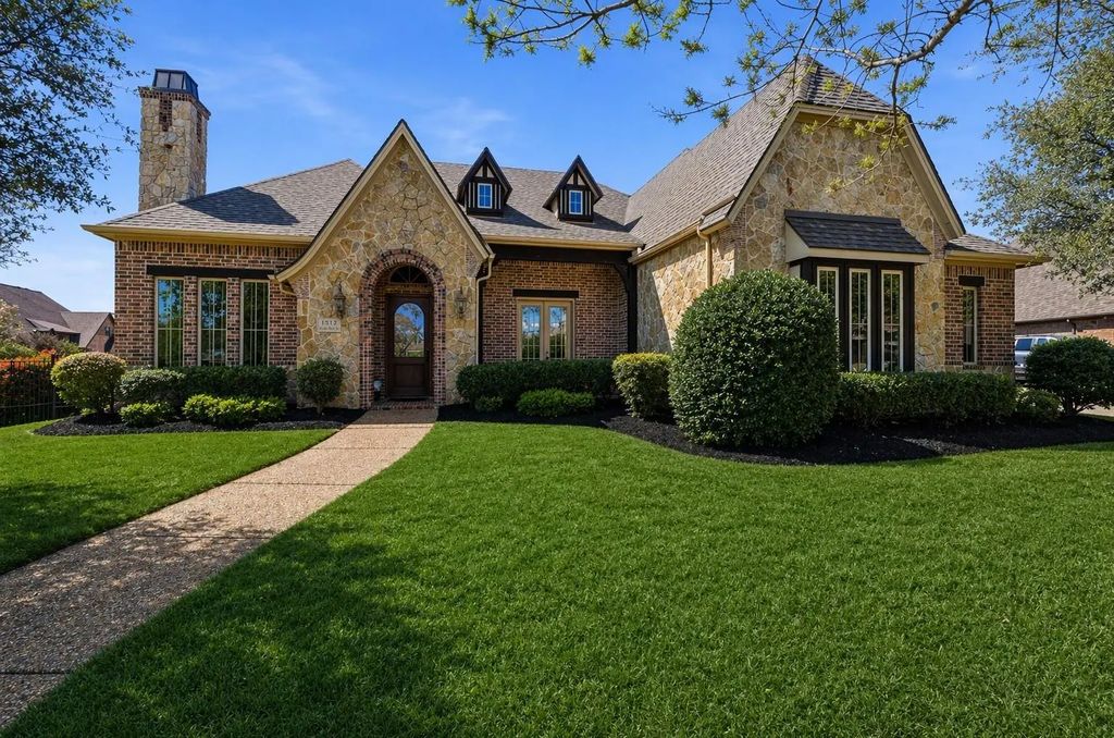 1512 Cherry Bark Drive, Keller