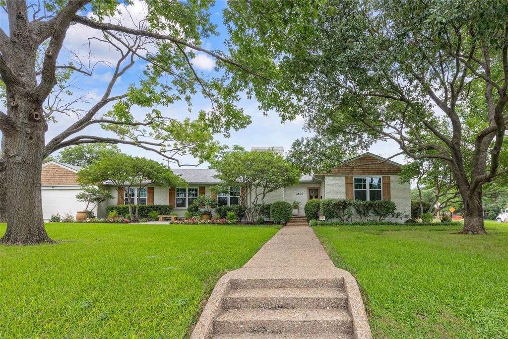 3600 Manderly Place, Fort Worth