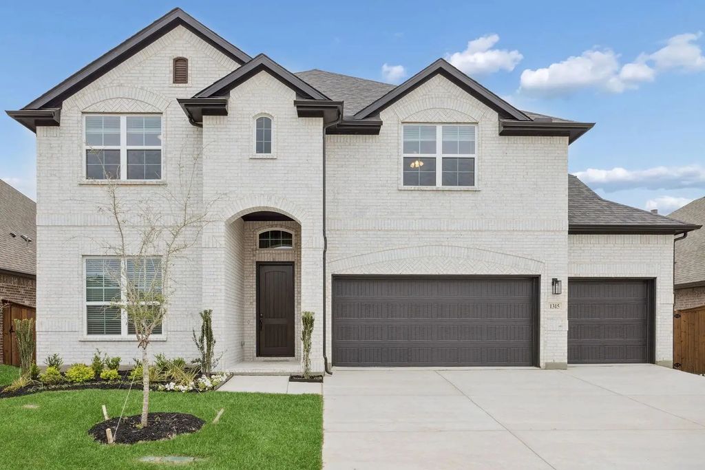 1315 Chisos Way, Forney