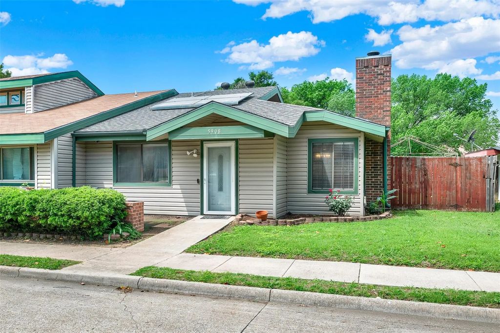 5908 Baroncrest Drive, Arlington