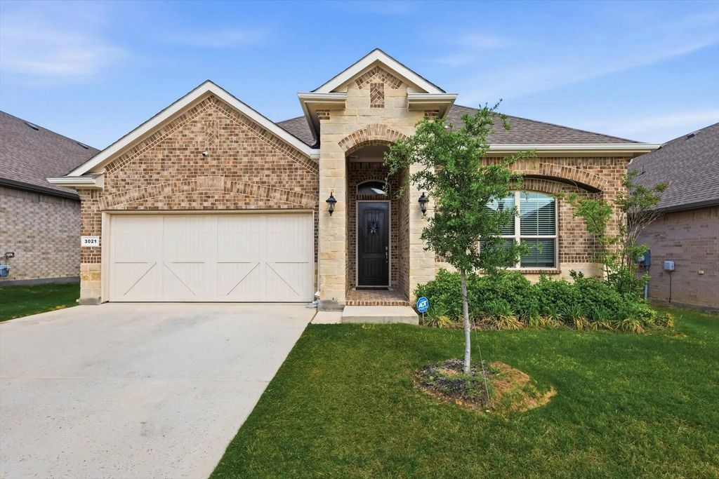 3021 Lionsgate Drive, Argyle
