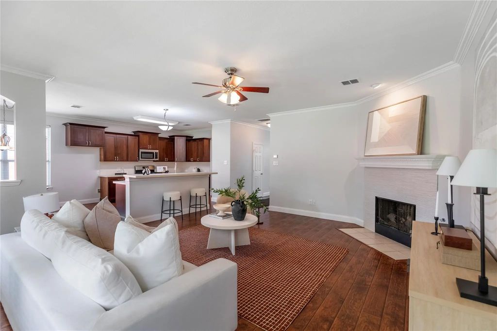 5009 Bay View Drive, Fort Worth