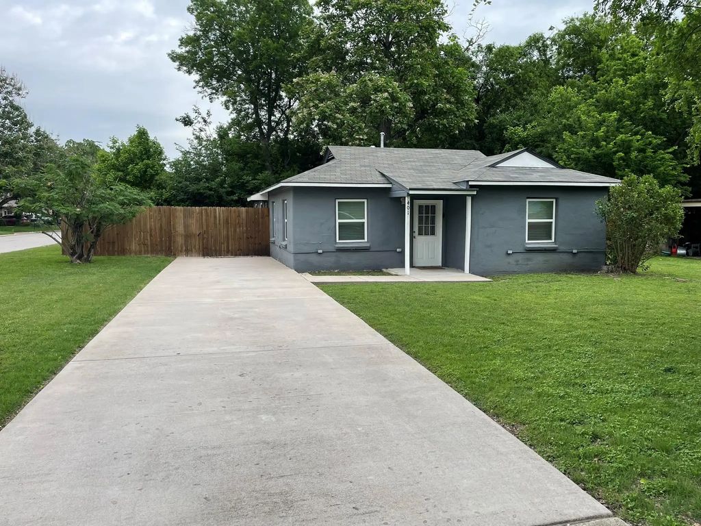 401 S Mcentire Court, White Settlement