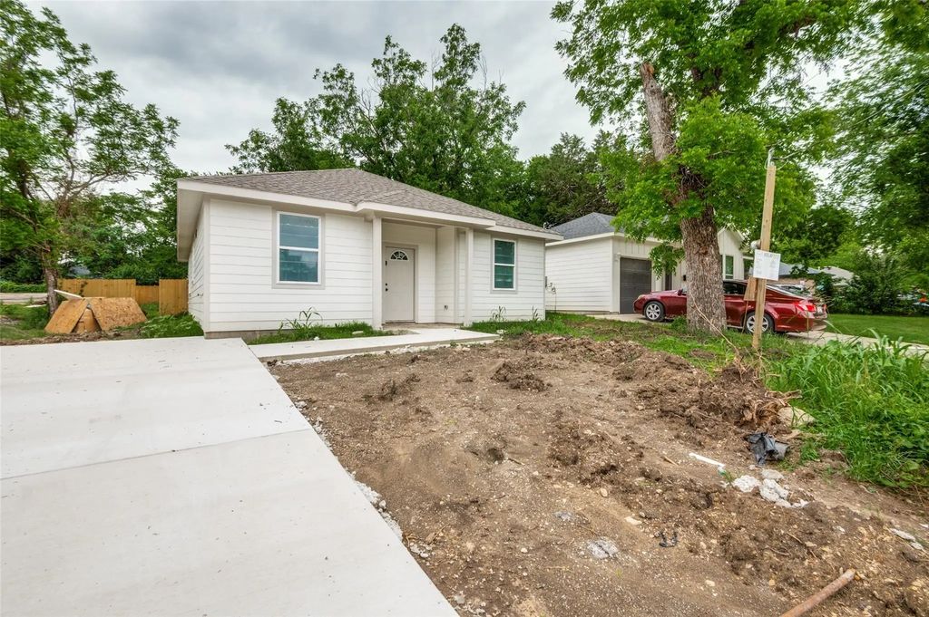 2219 E Ann Arbor Avenue, Dallas