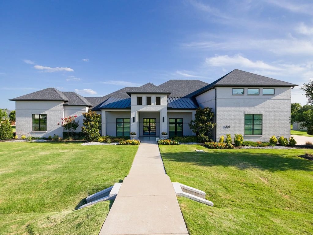 1305 Old James Court, Celina