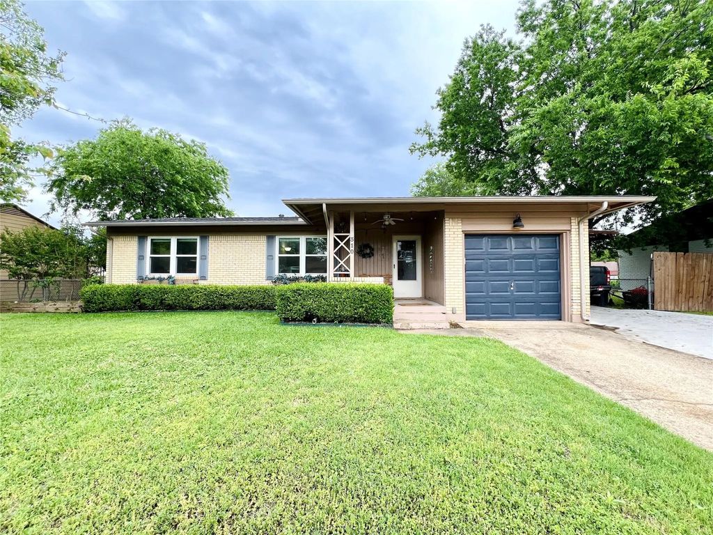310 W 15th Street, Irving