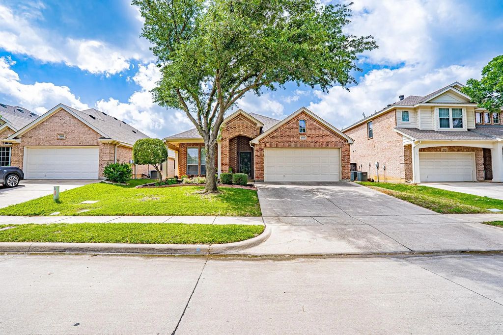 1010 Loblolly Pine Drive, Arlington
