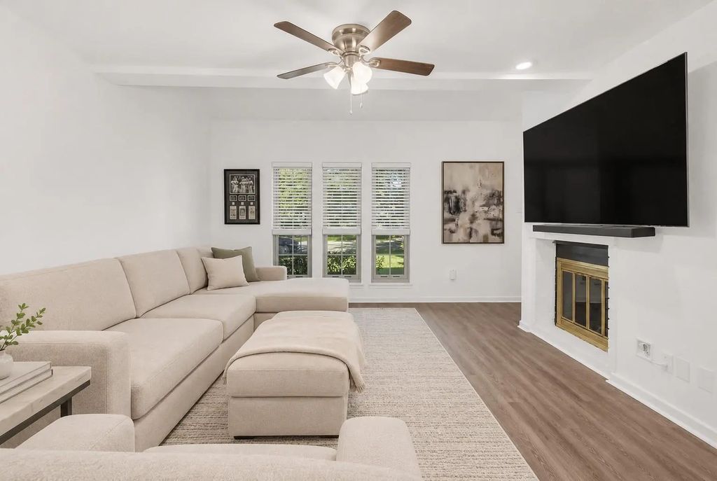 7616 Riverbrook Drive 6, Dallas