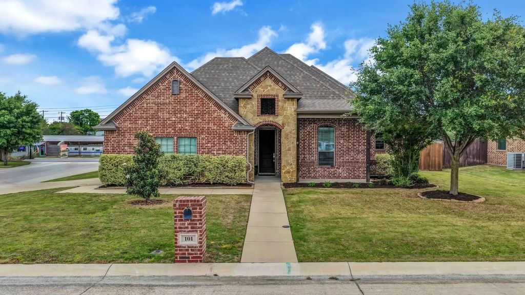 101 Whitetail Drive, Willow Park