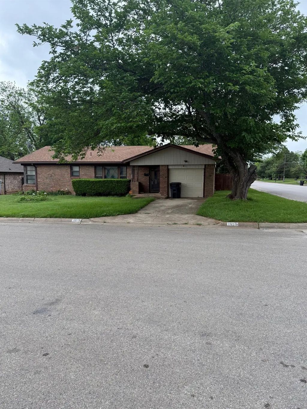 1015 Euclid Street, Cleburne