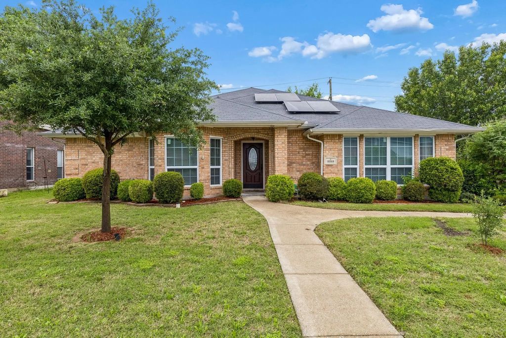 3513 Leeward Lane, Rowlett