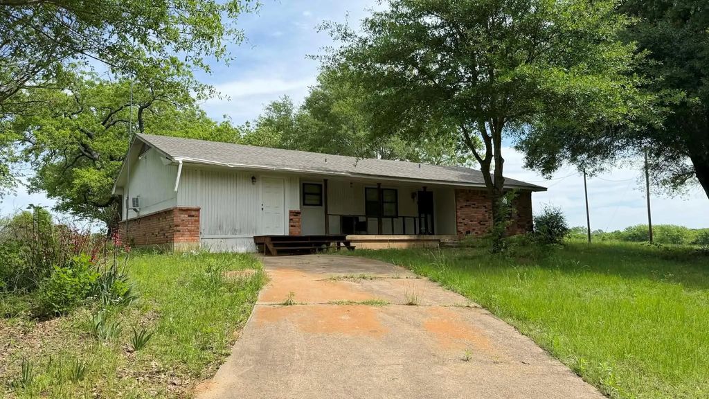 301 Vz County 1320 Road, Canton