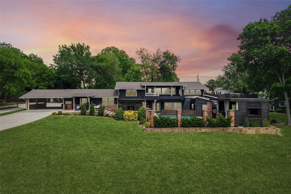 1303 S Alamo Road, Rockwall