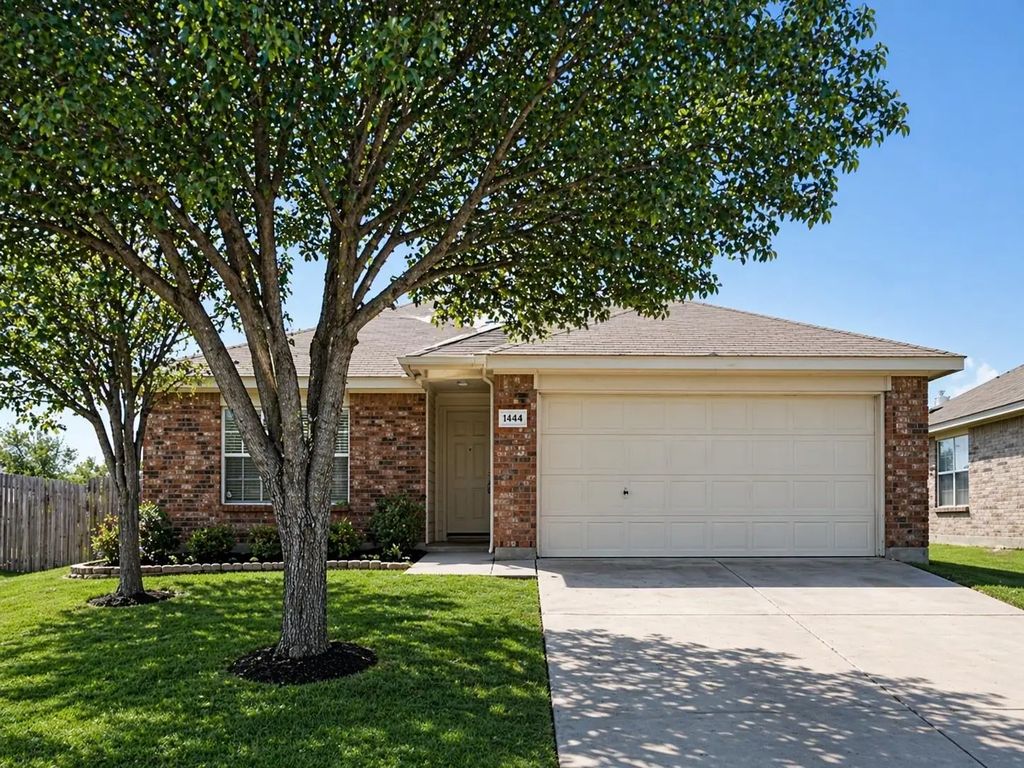 1444 Mountain Air Trail, Fort Worth