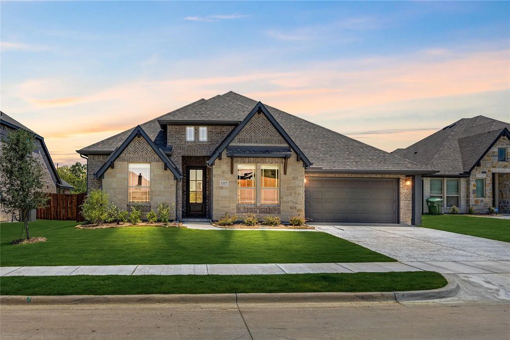107 Walnut Way, Balch Springs