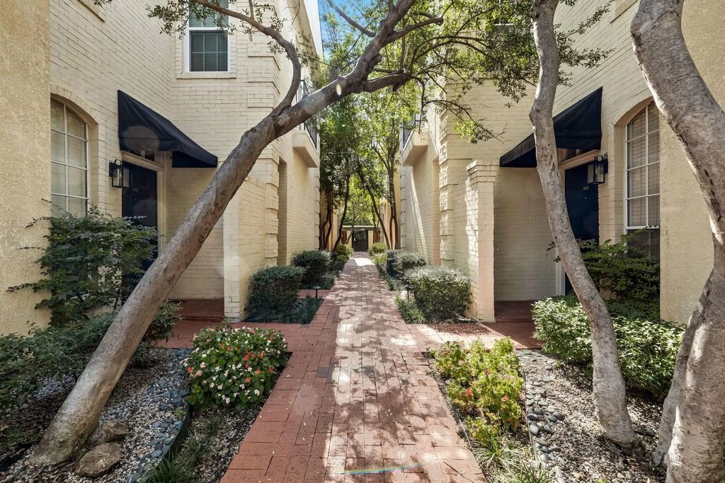 4517 Holland Avenue 105, Dallas