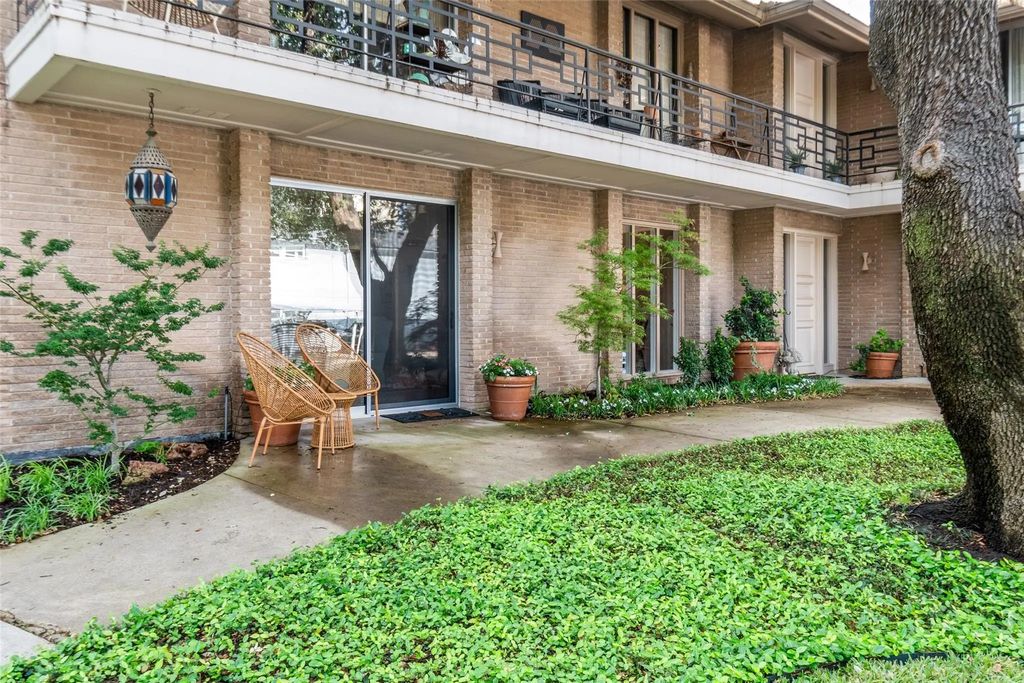 6306 Bandera Avenue B, Dallas