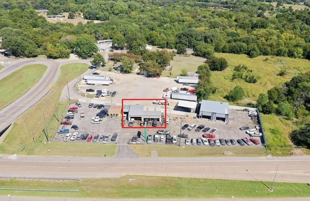11909 C F Hawn Freeway, Dallas