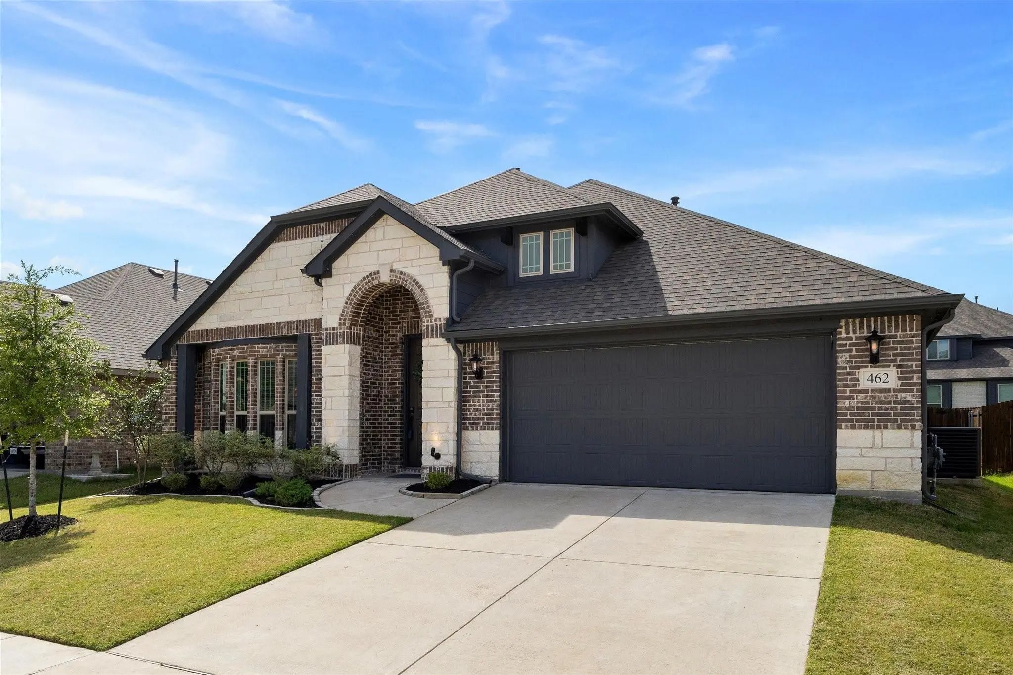 Photo of Listing #21245573