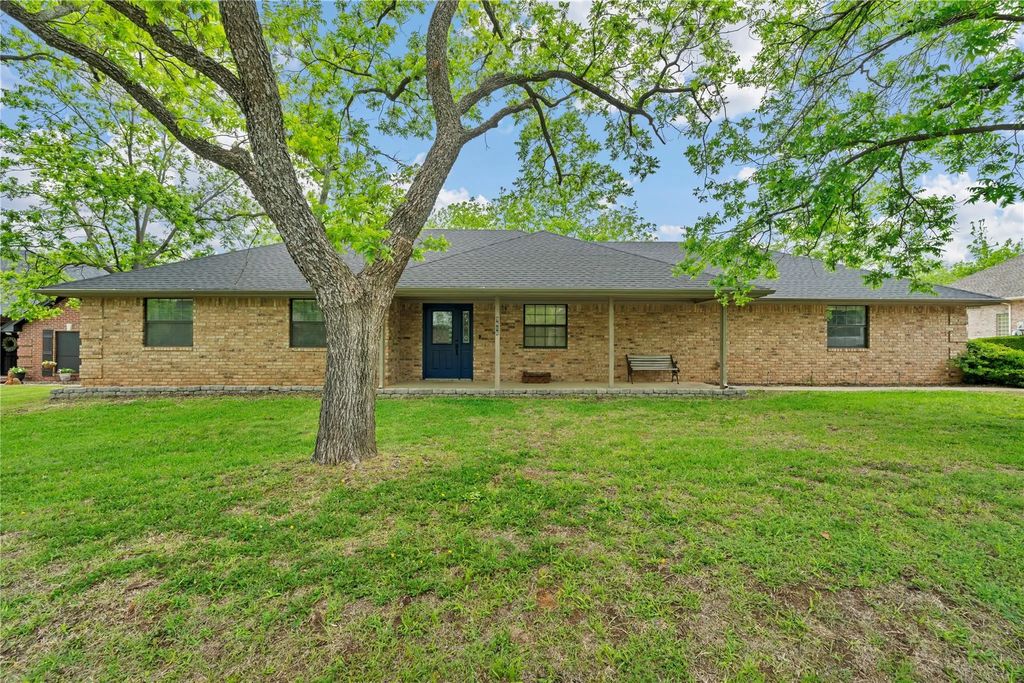 9616 Monticello Drive, Granbury