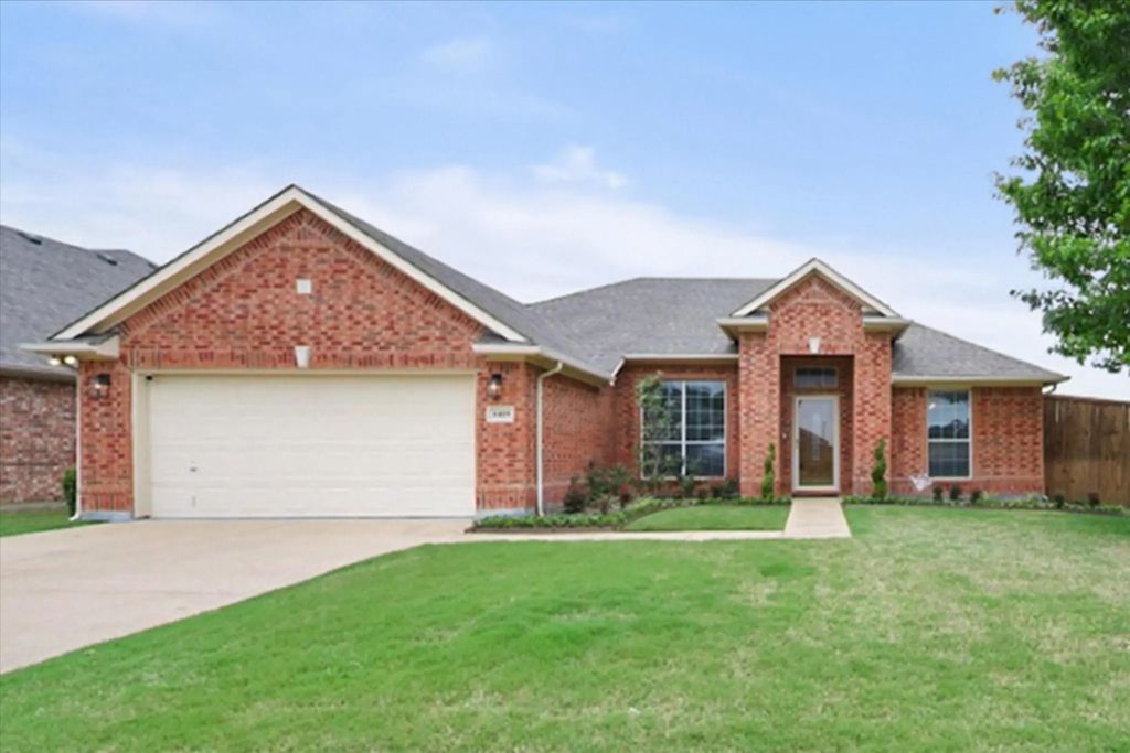 1419 Cowtown Drive, Mansfield