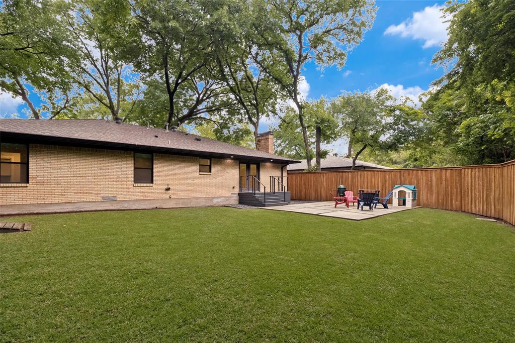 8029 Claremont Drive, Dallas