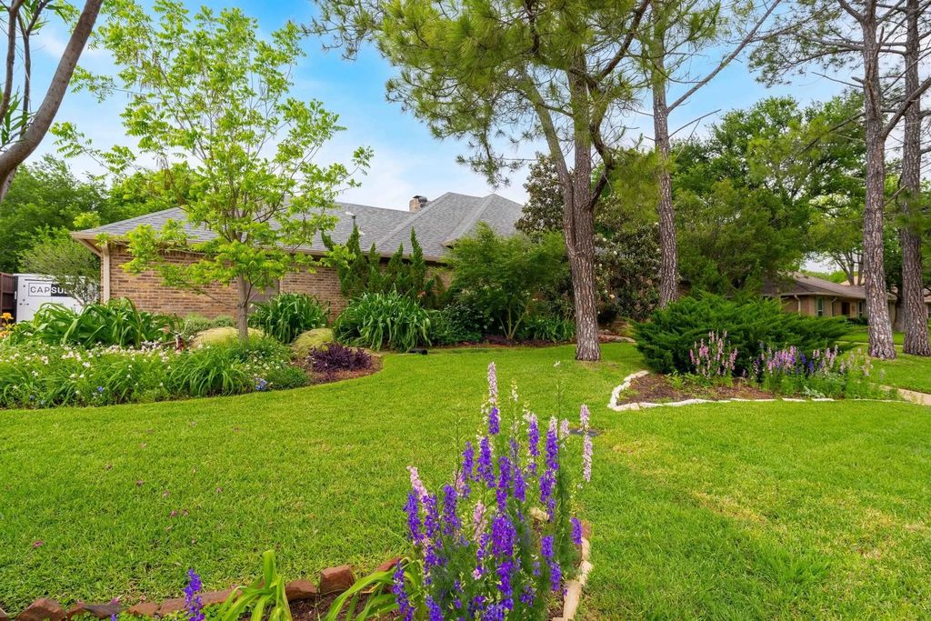 229 Merriman Drive, Highland Village