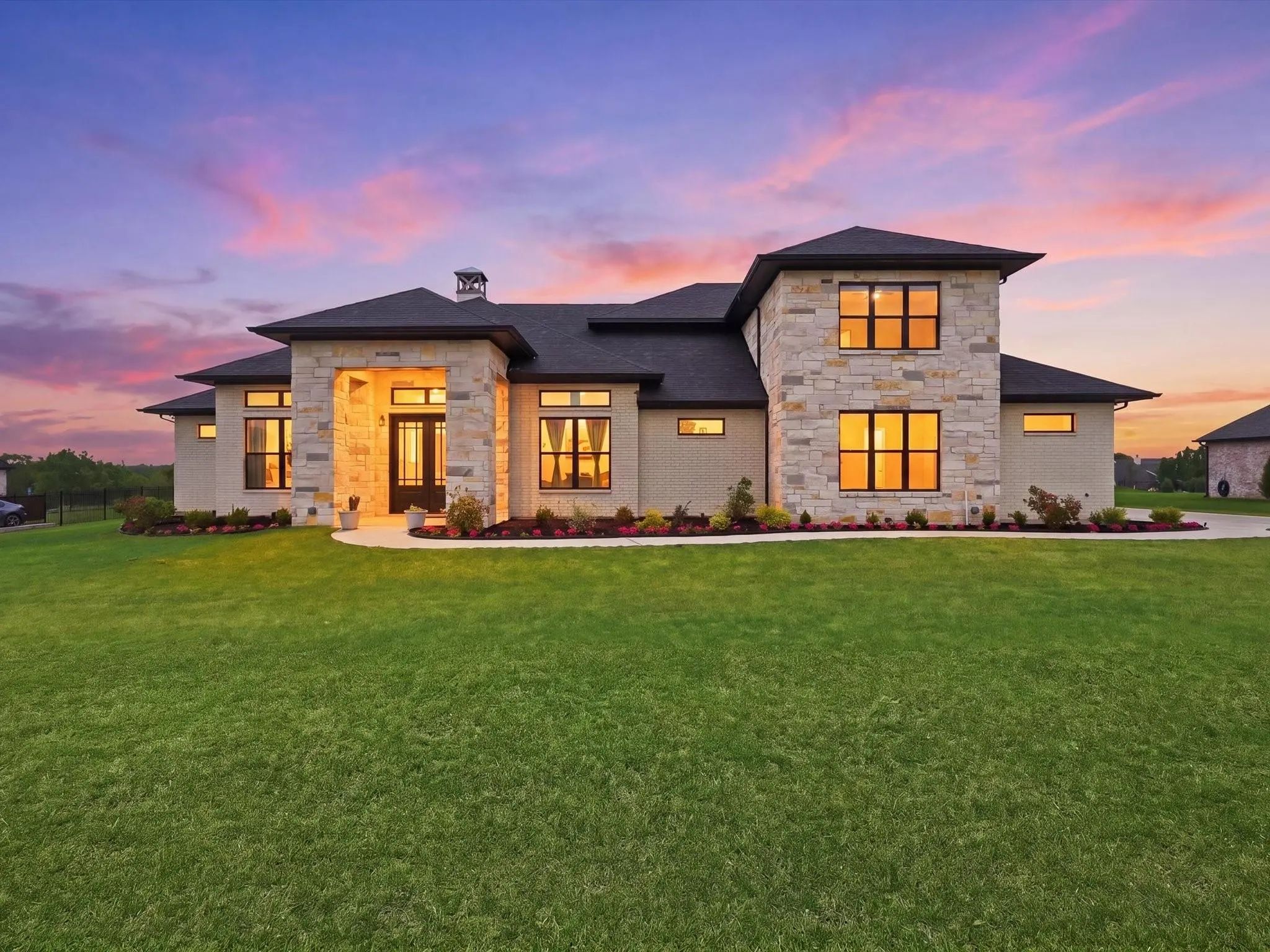 Photo of Listing #21245735