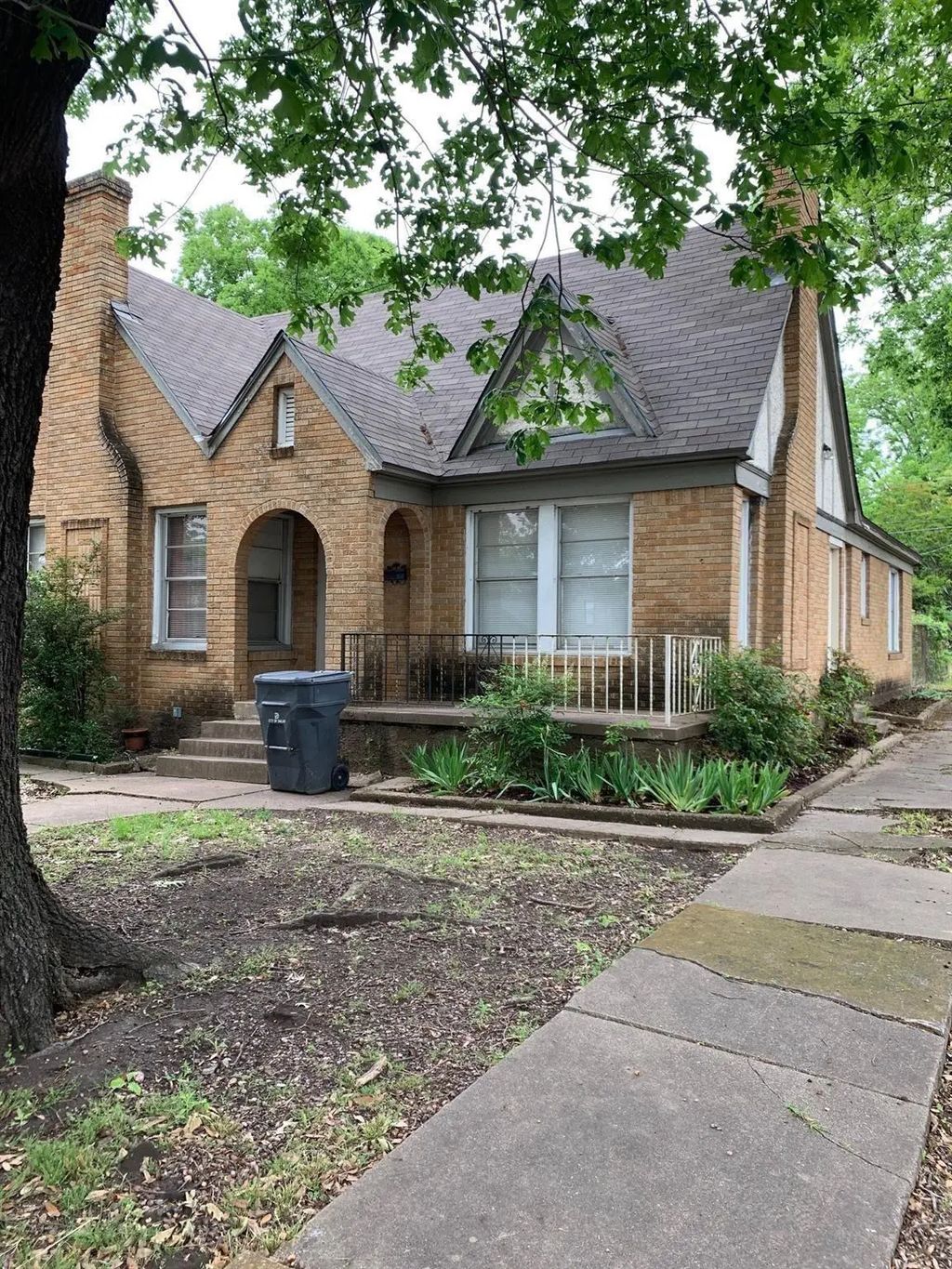 522 Cameron Avenue, Dallas
