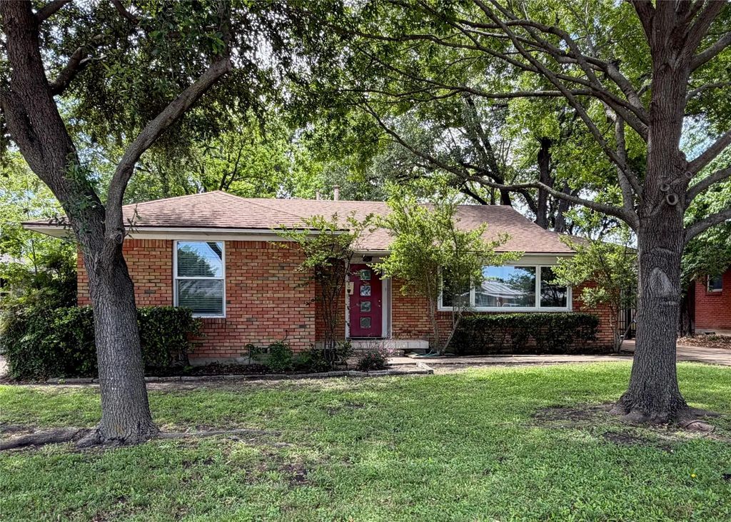 6418 E Lovers Lane, Dallas