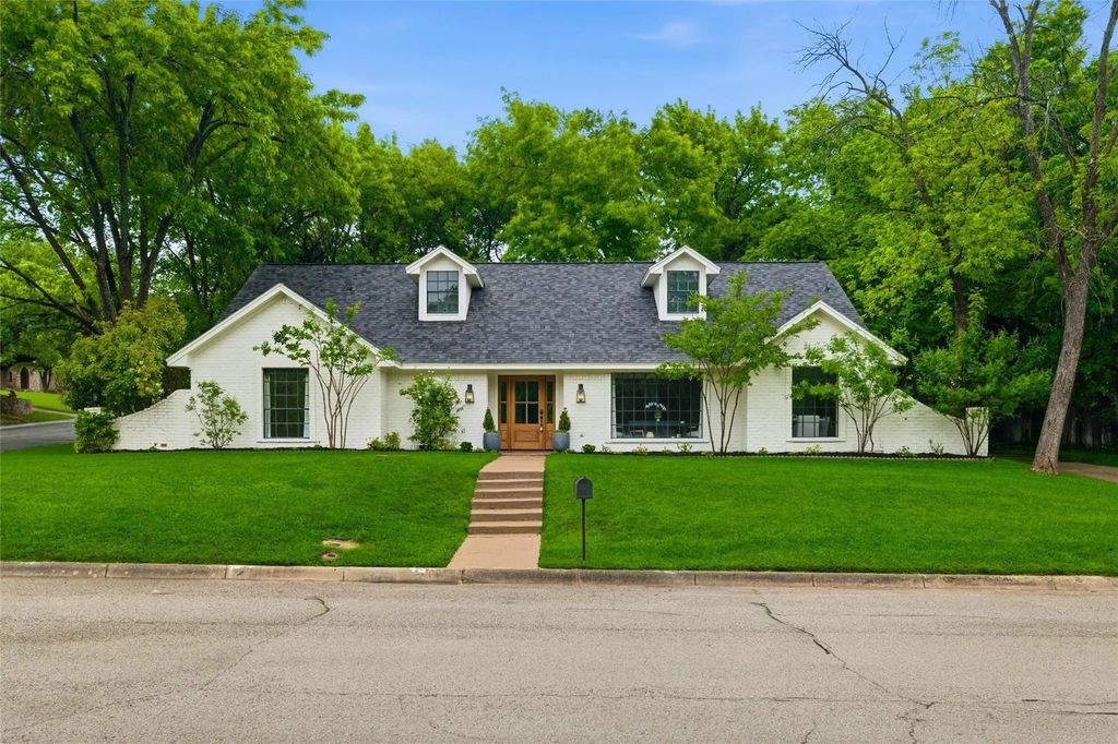 7054 Tamarack Road, Fort Worth