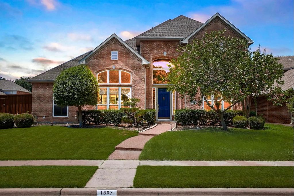 1807 Meadowcove Drive, Richardson